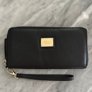 Kenneth Cole Black Leather Wristlet with Gold Accents